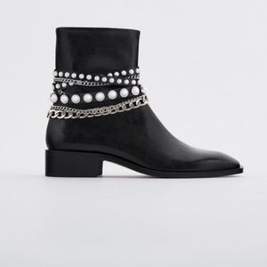 LAST 1 🔥Worn twice. ZARA Jeweled Detail Chain Boots